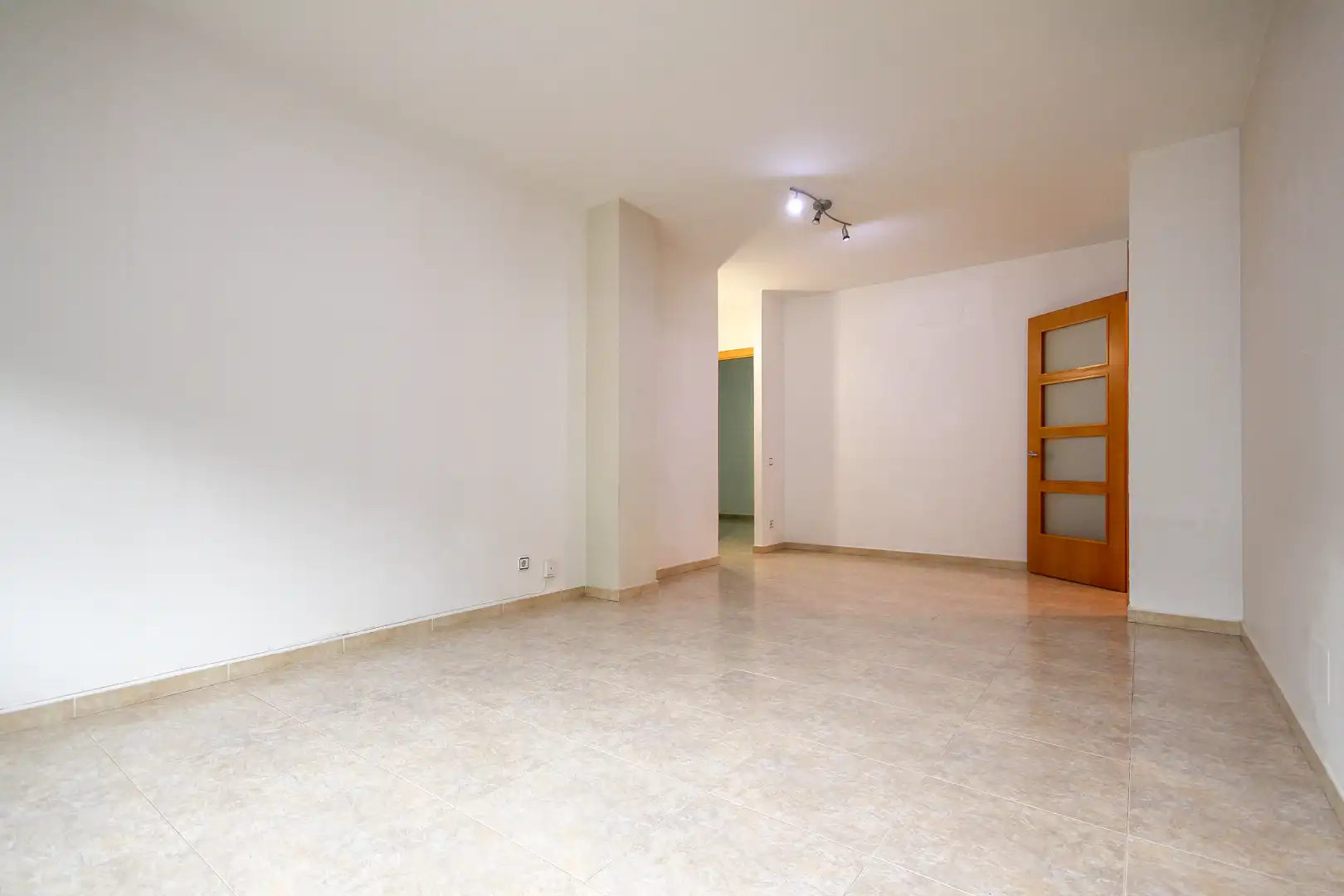 Wohnung zum Verkauf in Manresa mit Heizung, Terrasse und Abstellraum