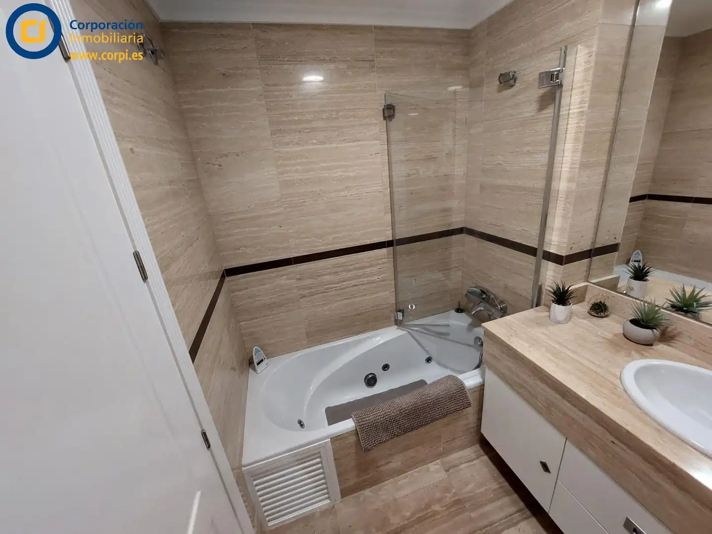 Apartament amb piscina en venda a Isla del Fraile, imagen 49