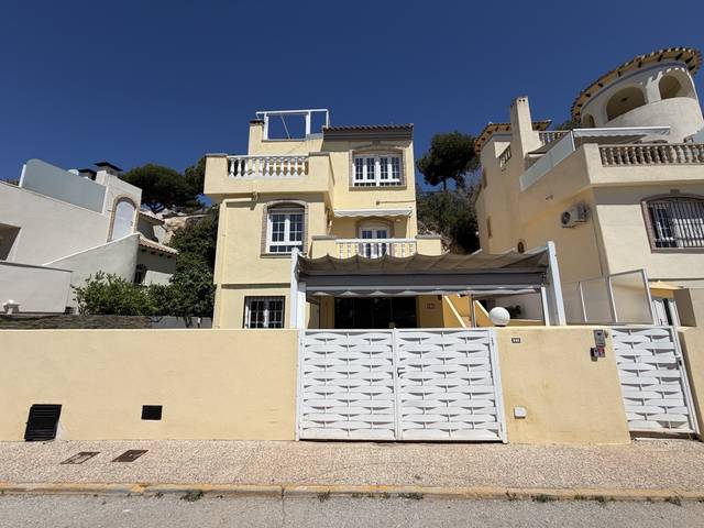 Casa-chalet en Venta en Orihuela ciudad