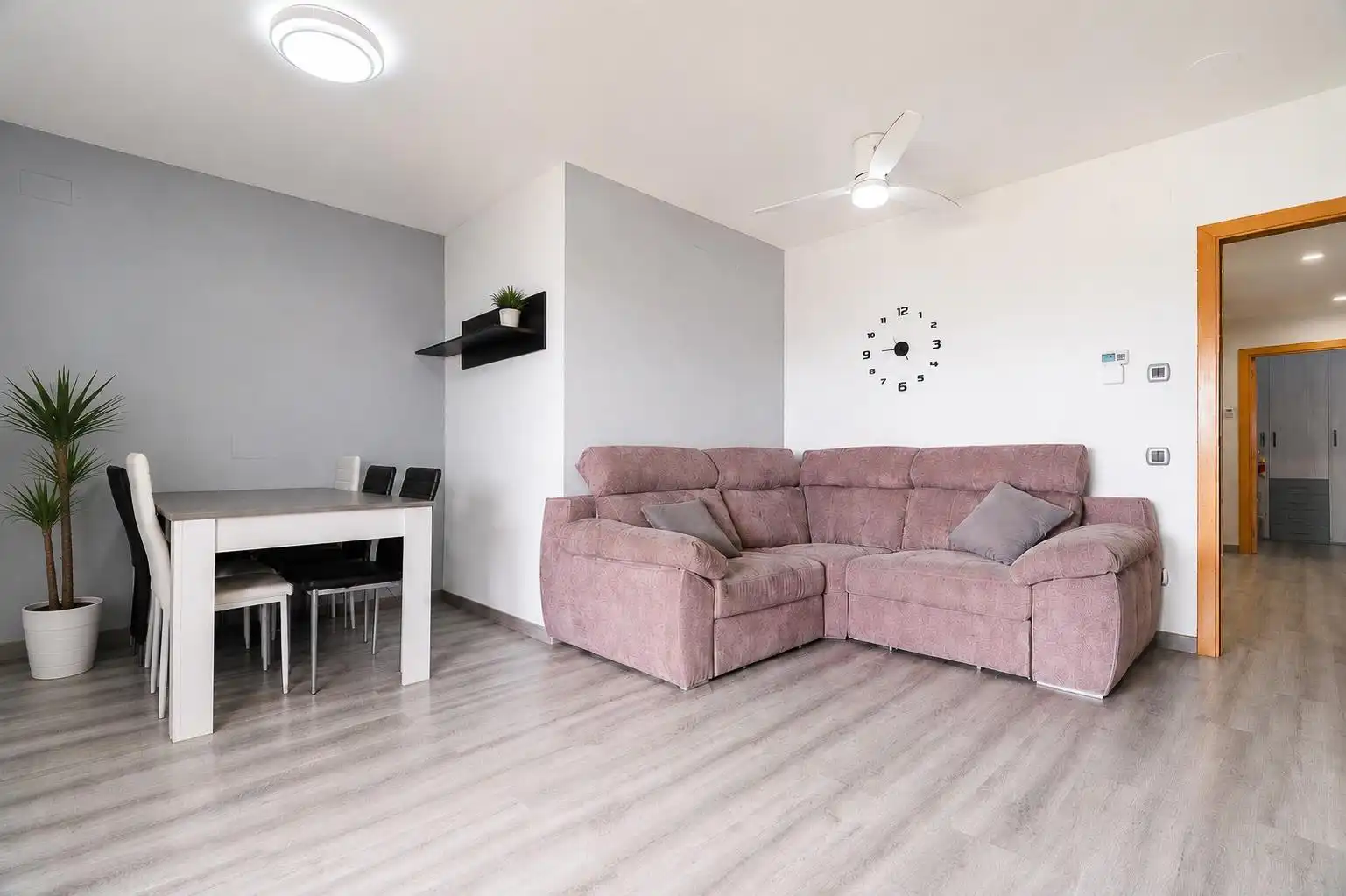 Wohnzimmer von Dachboden zum Verkauf in El Vendrell mit Heizung, Parkett und Terrasse