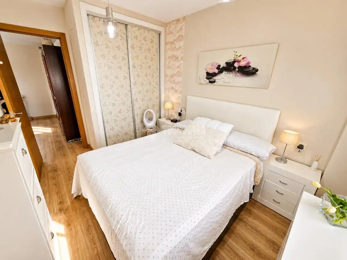 Bedroom of Flat for sale in Armilla  with Air Conditioner, Terrace and Storage room