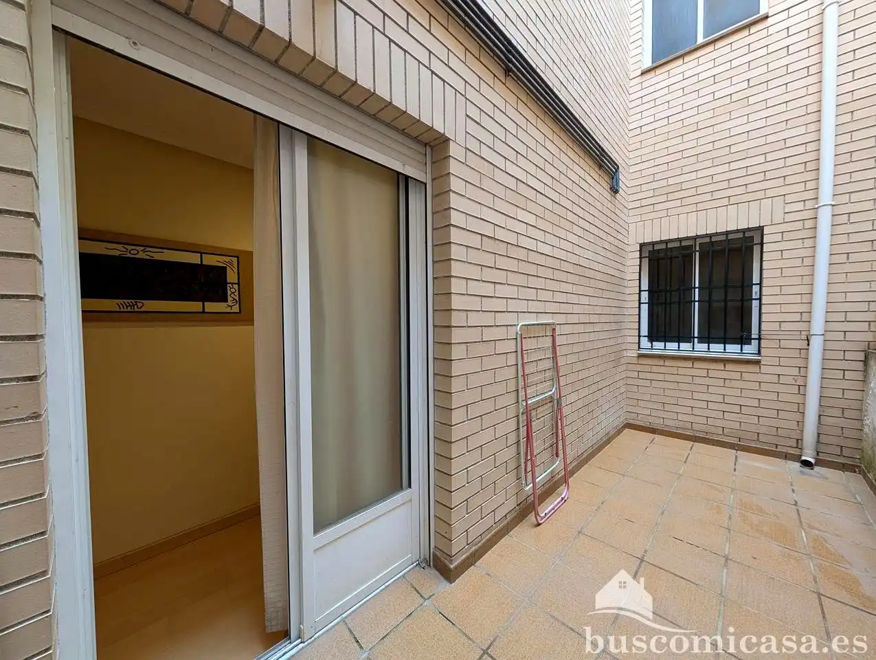 Planta baja en venta en Linares con Aire acondicionado, Calefacción y Trastero