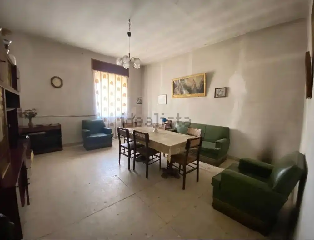 Sala de estar de Casa o chalet en venta en Palenzuela con Jardín privado, Amueblado y Alarma