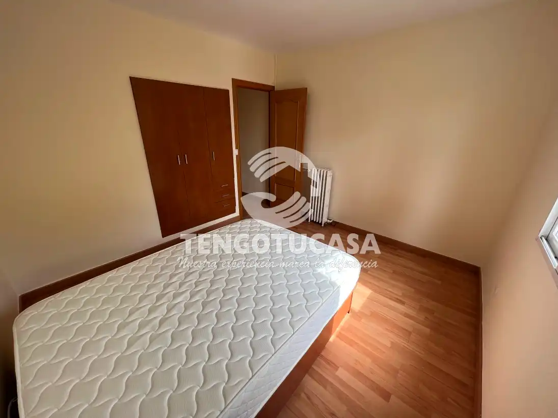 Dormitori de Pis en venda en Madrid amb Calefacció, Parquet i Terrassa