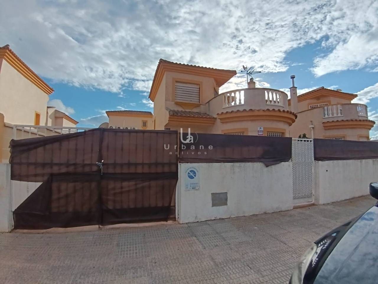 Vista exterior de Casa o xalet en venda en Cartagena amb Aire condicionat, Calefacció i Jardí privat