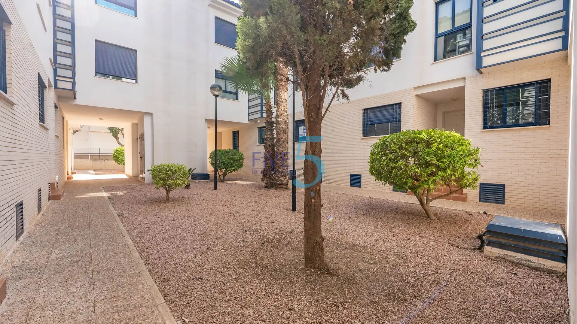 Flat with terrace for sale in San Cayetano, imagen 27