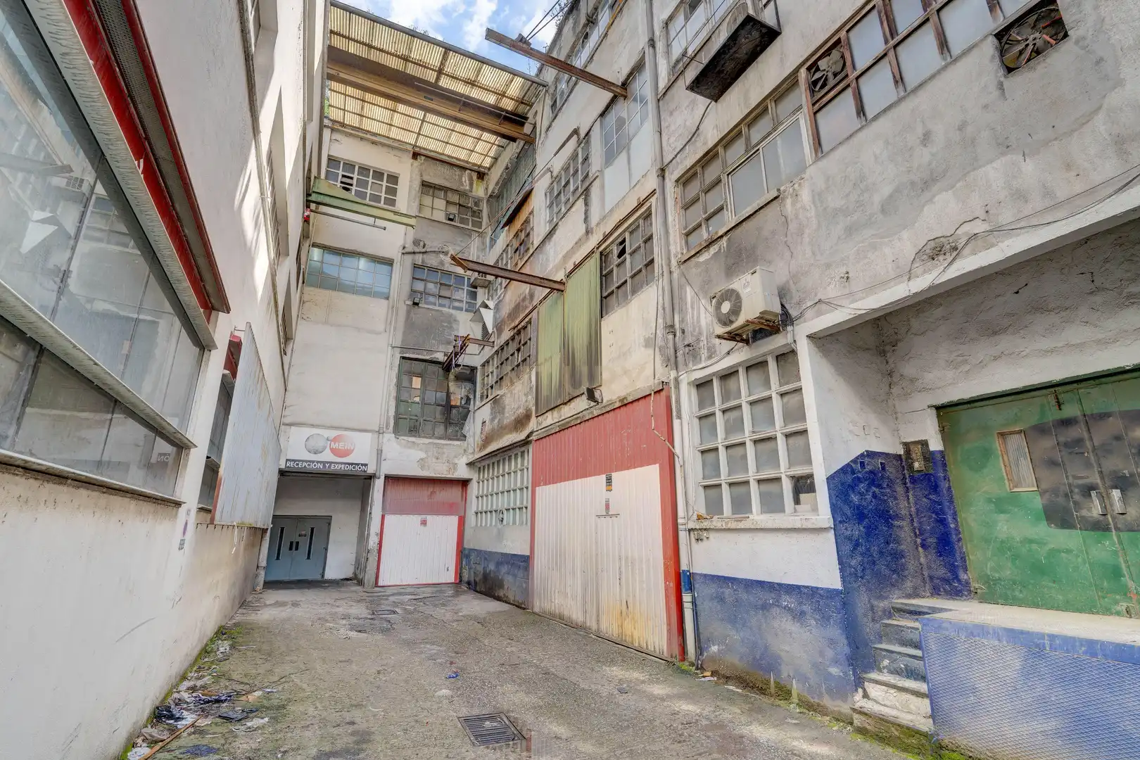 Vista exterior de Local en venta en Eibar