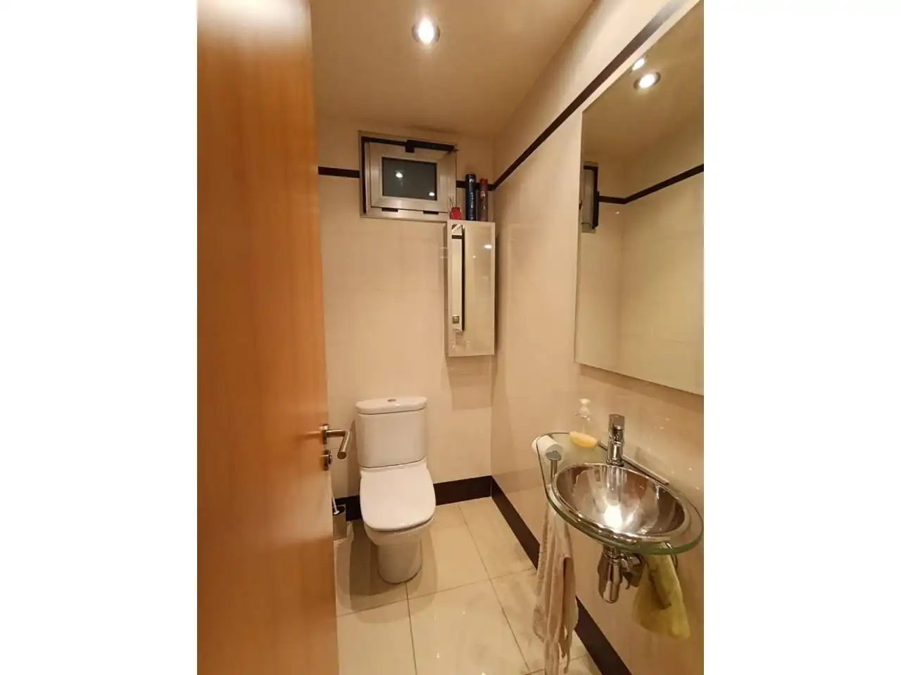 Baño de Local de alquiler en Manresa con Aire acondicionado