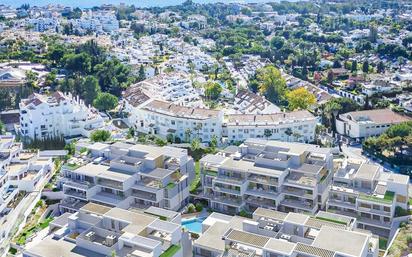 Exterior view of Attic for sale in Marbella  with Air Conditioner, Private garden and Terrace