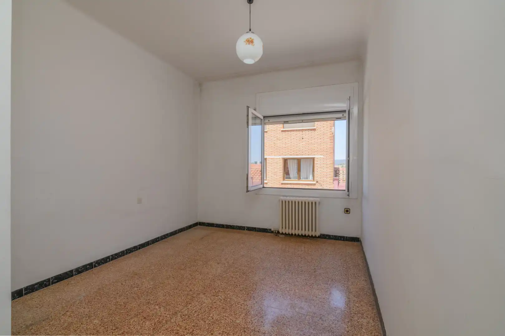 Habitación de Casa o chalet en venta en Manresa con Calefacción y Terraza