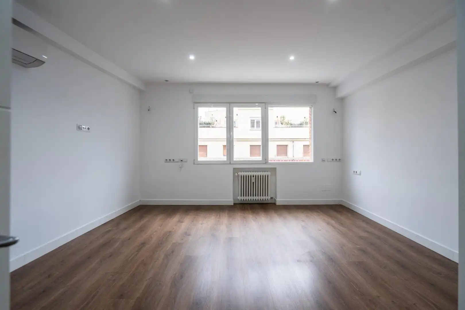 Wohnung zur Miete in Madrid mit Klimaanlage, Heizung und Terrasse