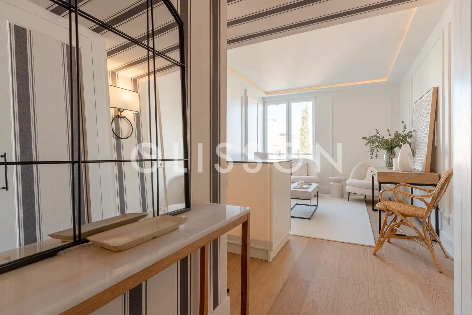 Flat for sale in Madrid  with Air Conditioner, Heating and Storage room
