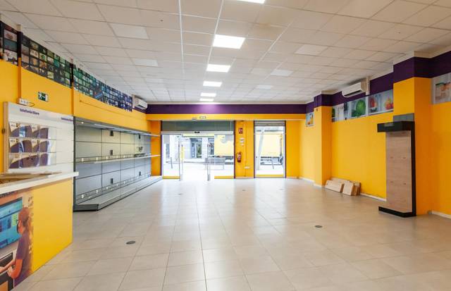 Local comercial en Alquiler en  Tarragona en Sant Julià