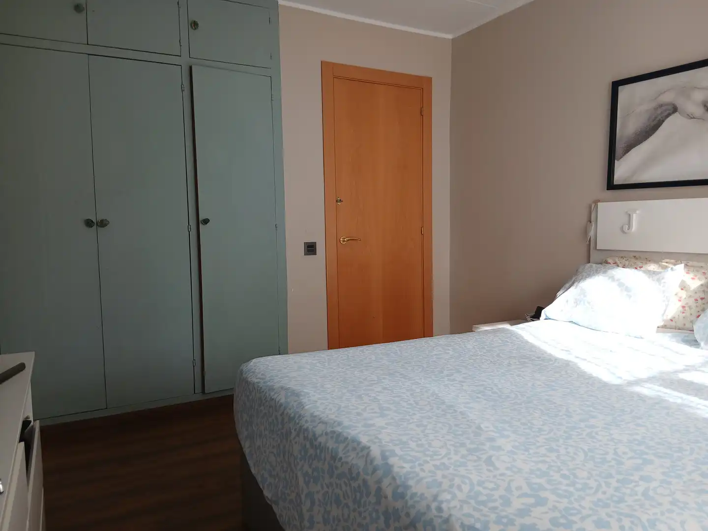 Schlafzimmer von Erdgeschoss zum Verkauf in Santa Perpètua de Mogoda mit Klimaanlage, Heizung und Terrasse