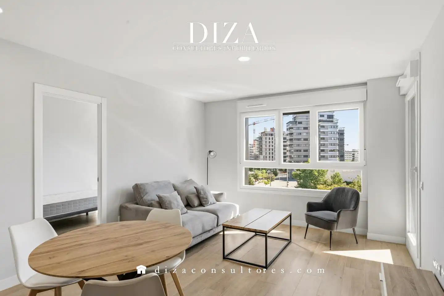 Living room of Flat for rent in Madrid  with Air Conditioner, Heating and Terrace
