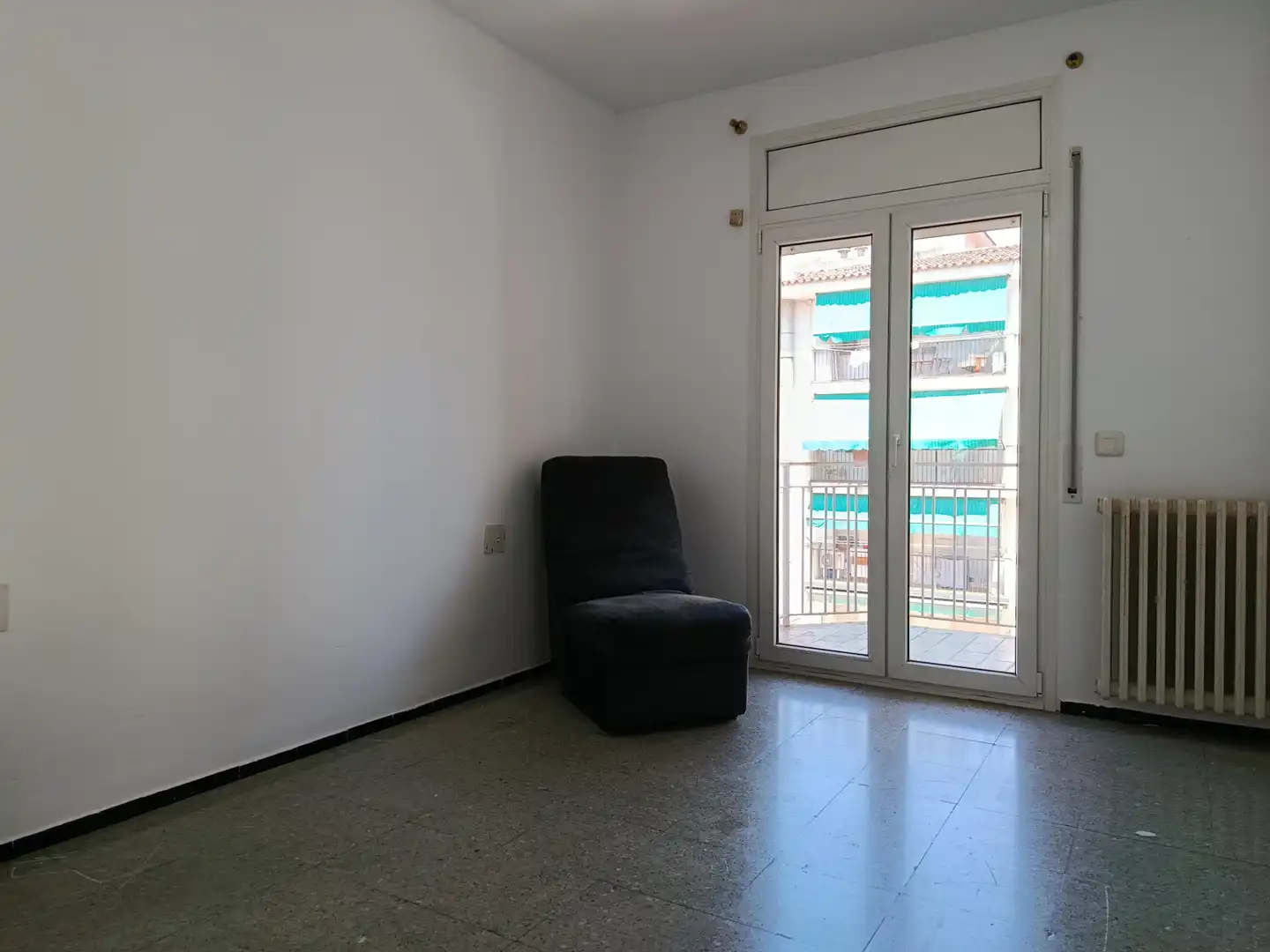 Schlafzimmer von Wohnung zum Verkauf in Girona mit Heizung, Terrasse und Balkon