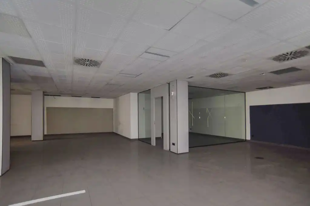 Local comercial en venda a Av Roma, imagen 8