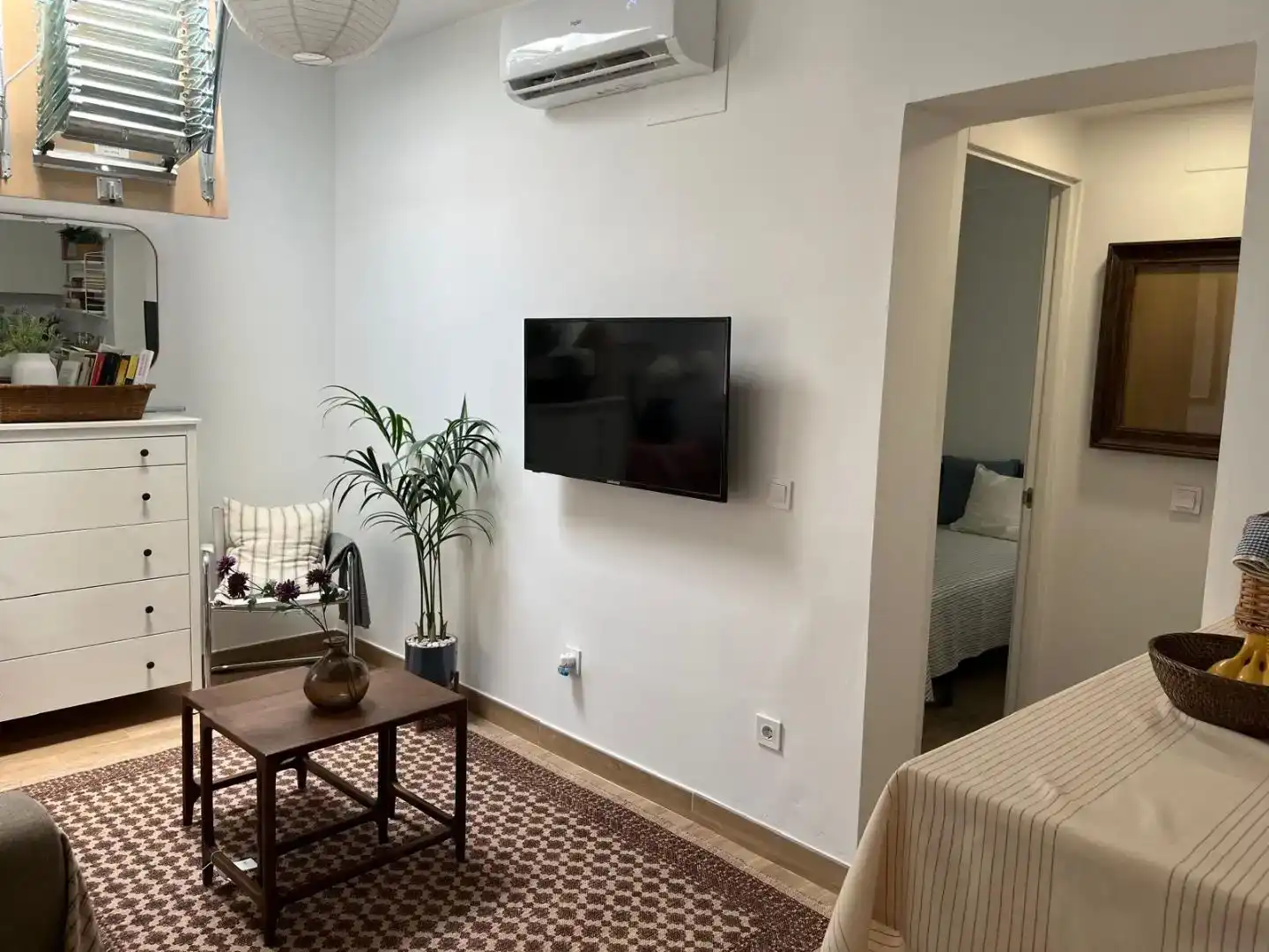 Sala d'estar de Pis en venda en  Madrid Capital amb Aire condicionat i Balcó