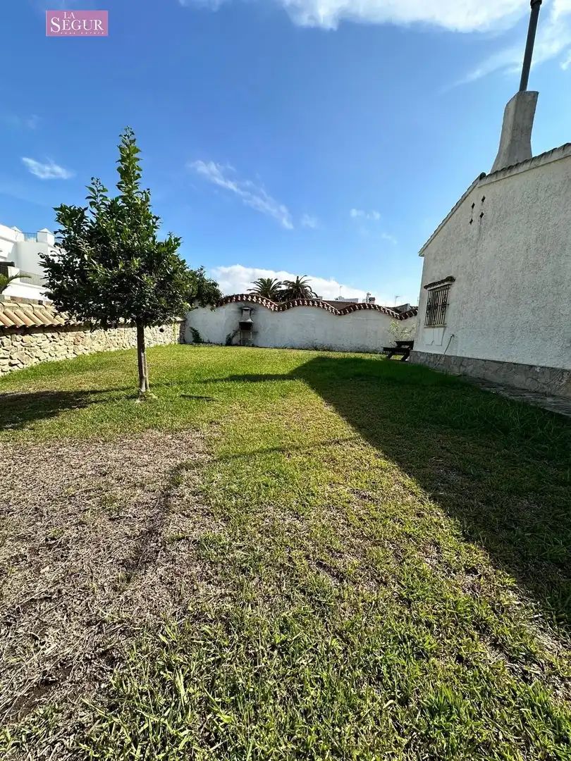 Casa o xalet en venda en Conil de la Frontera amb Jardí privat, Terrassa i Traster