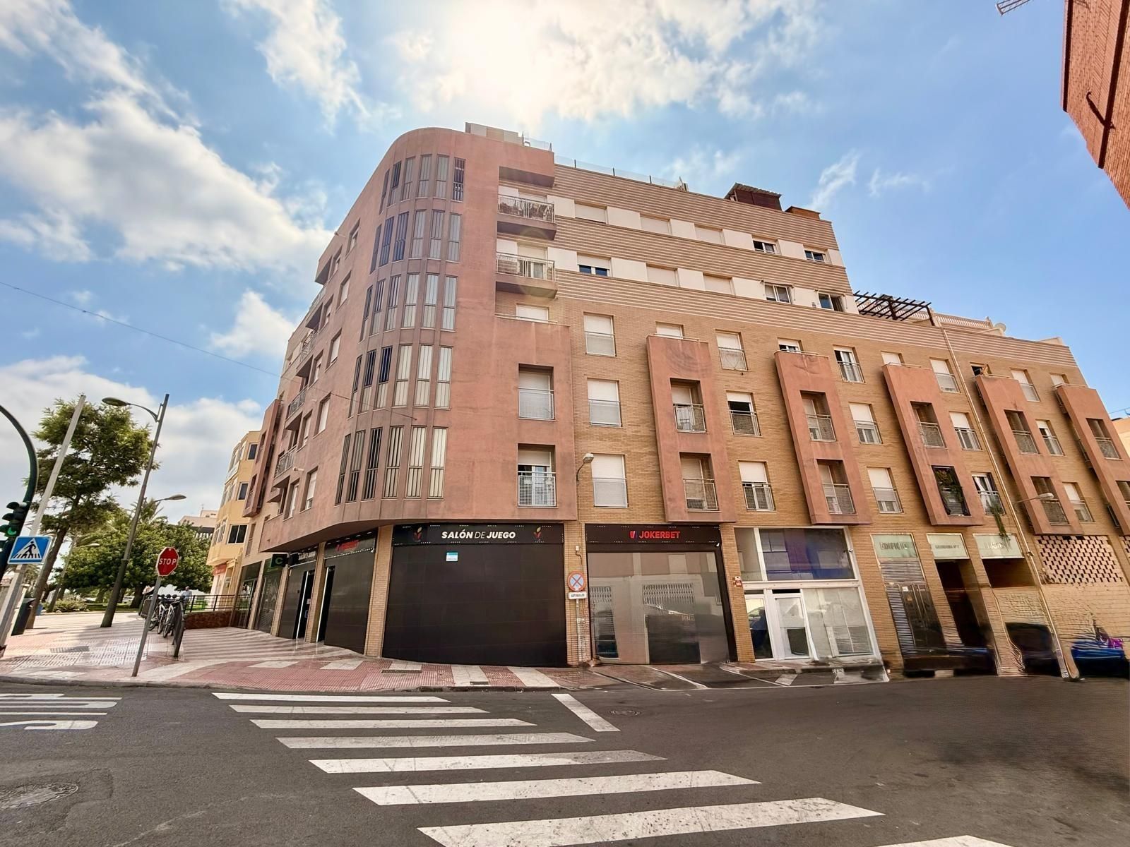Exterior view of Flat for sale in Roquetas de Mar