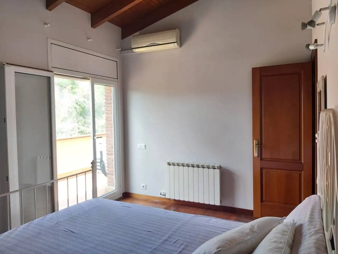 Bedroom of Houses for sale in Sant Cugat del Vallès  with Air Conditioner, Heating and Private garden
