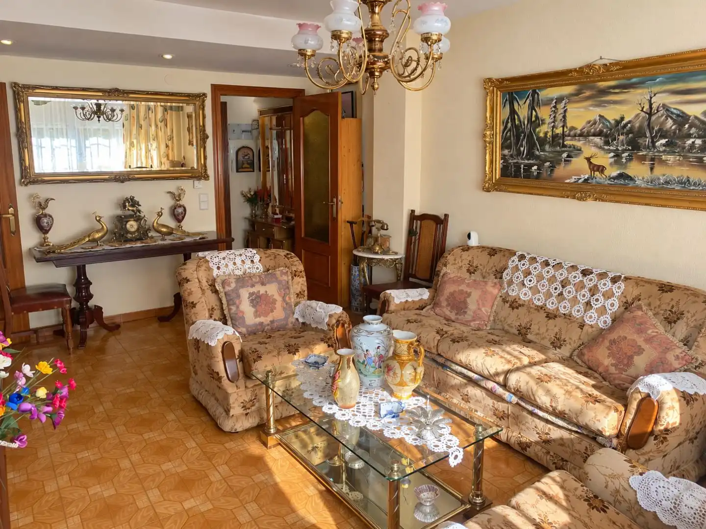 Living room of Flat for sale in  Madrid Capital