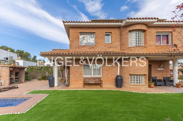 Casa adosada en Venta en Les Fonts