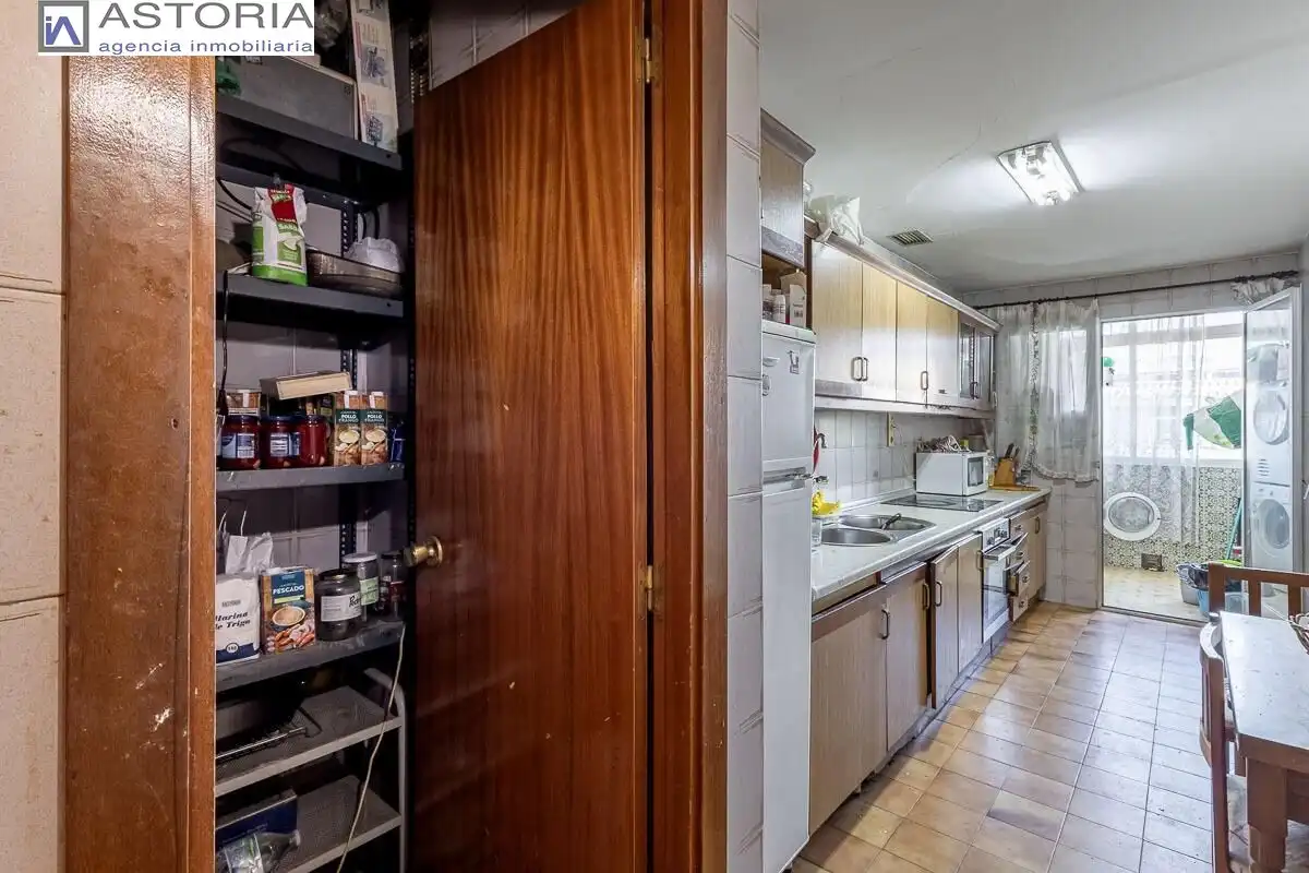 Flat with terrace for sale in Avenida JUAN PABLO II, imagen 19