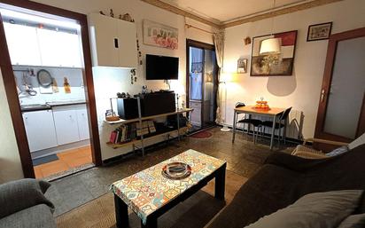 Sala d'estar de Casa o xalet en venda en Mataró amb Calefacció i Terrassa