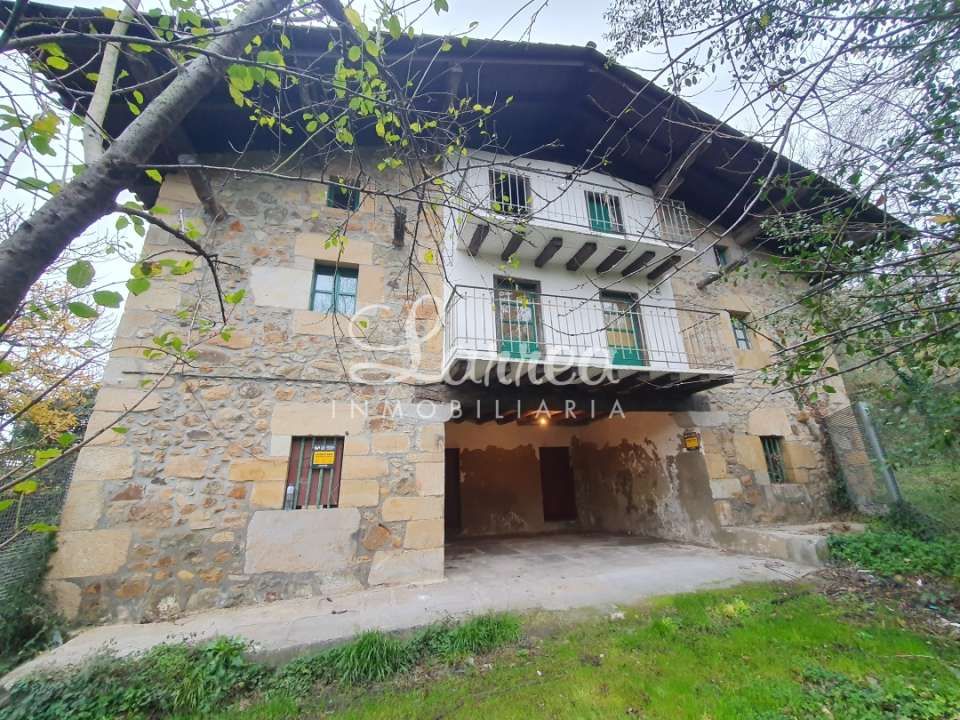 Vista exterior de Finca rústica en venda en Amorebieta-Etxano amb Terrassa