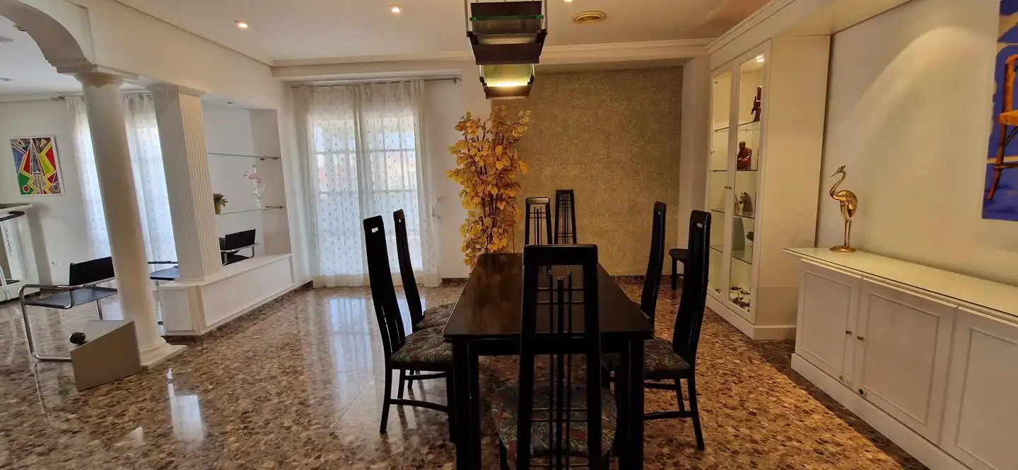 Habitació a Sevilla, Moncada