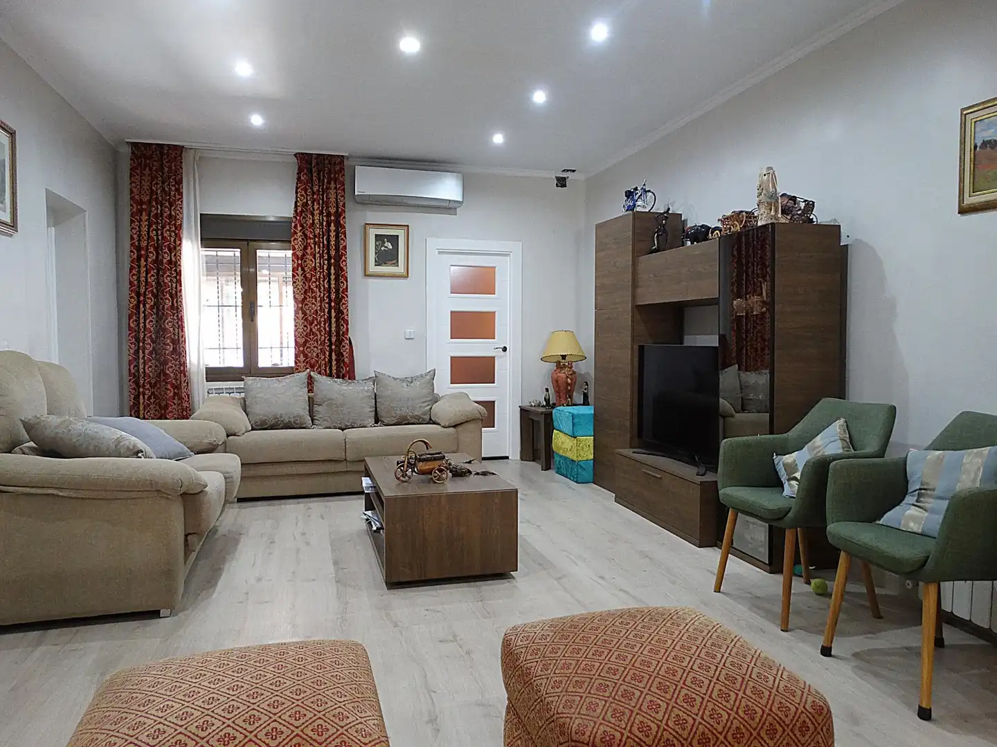 Sala de estar de Casa o chalet en venta en Arganda del Rey con Aire acondicionado, Calefacción y Jardín privado