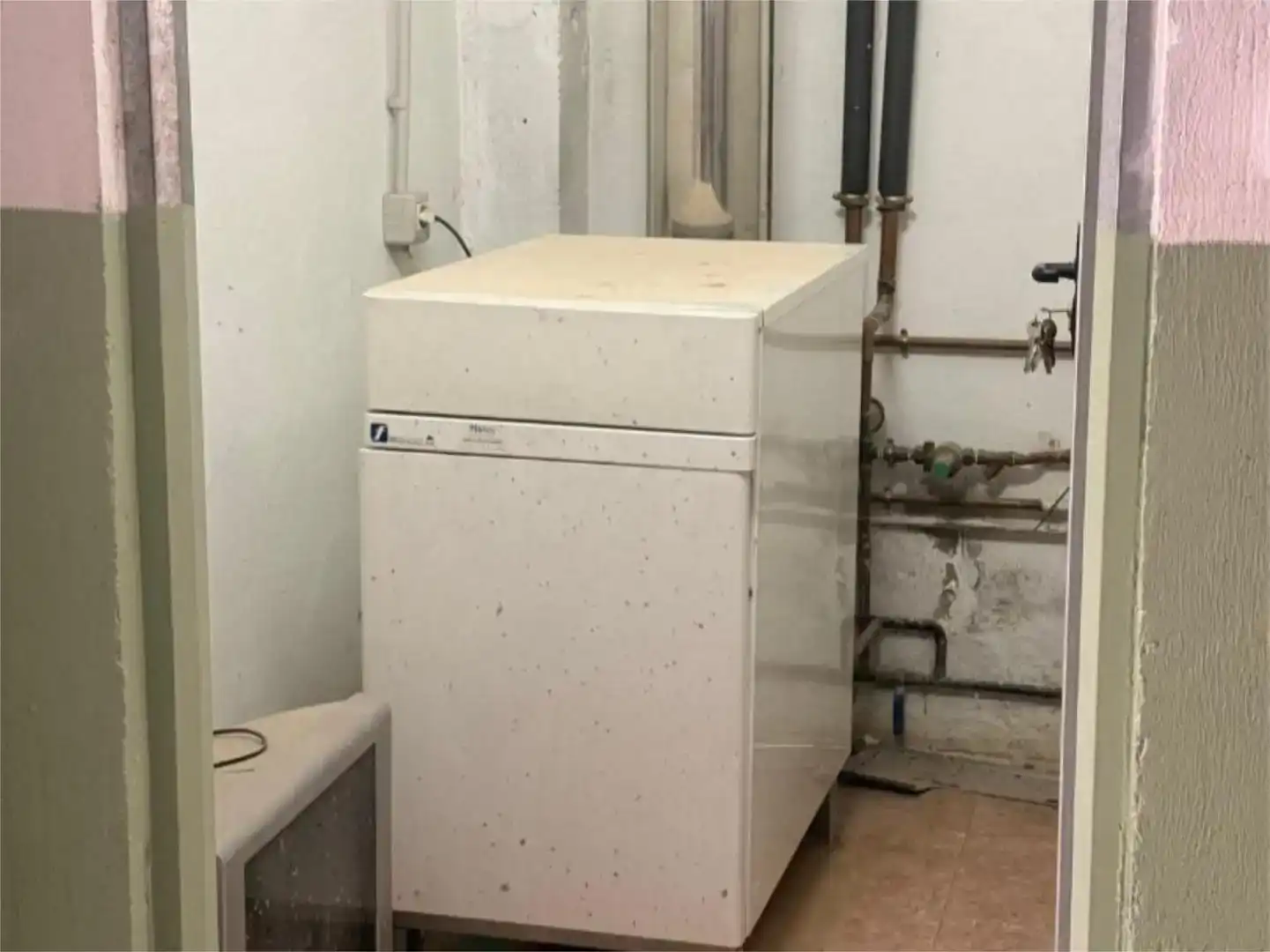 Piso en venta en Escatrón con Aire acondicionado, Amueblado y Balcón