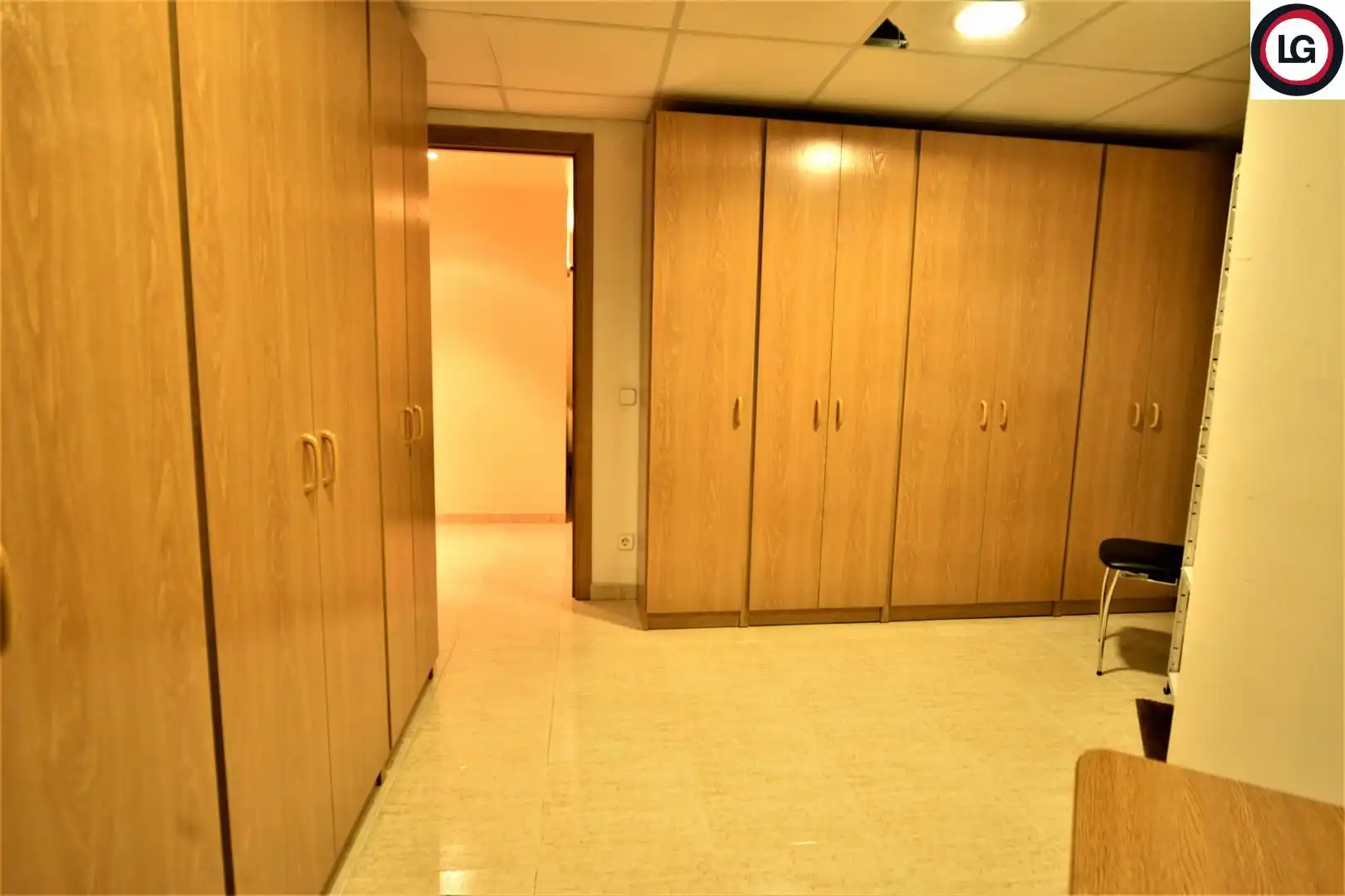 Office space with lift for sale in Pallars 6, imagen 33