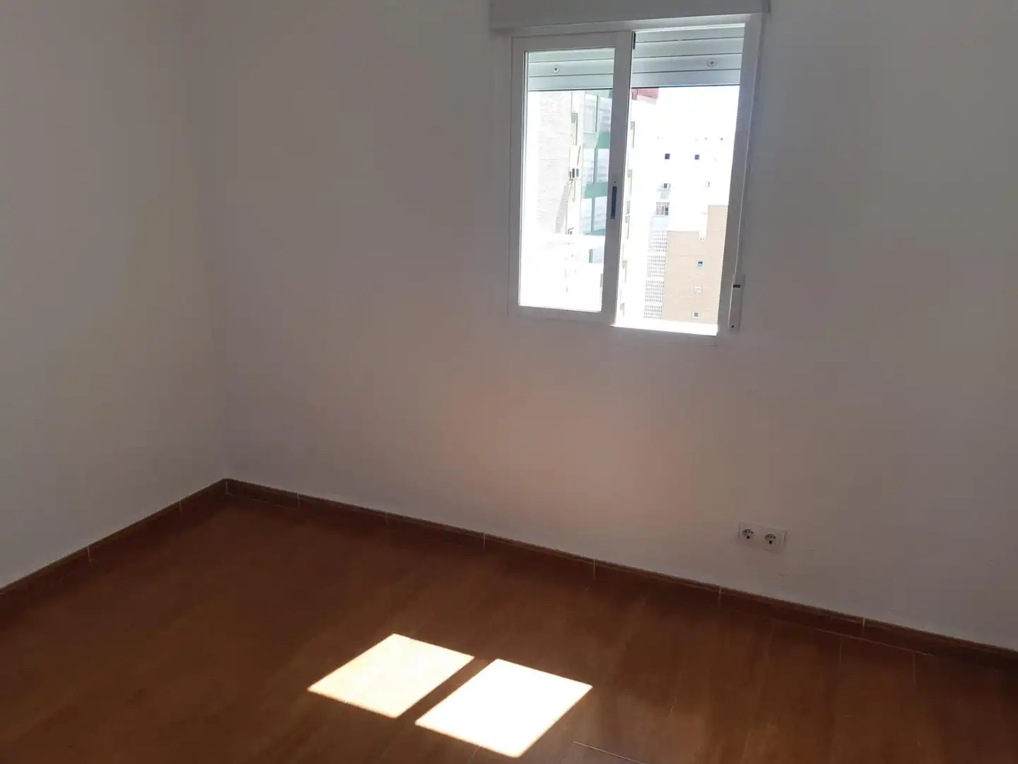 Bedroom of Flat for sale in Sevilla  with Air Conditioner