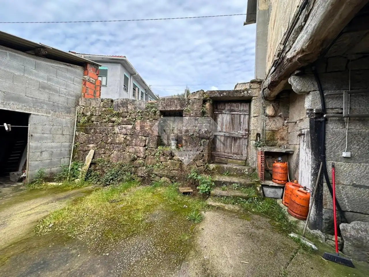 Casa o chalet en venta en A Lama   con Jardín privado, Trastero y Amueblado