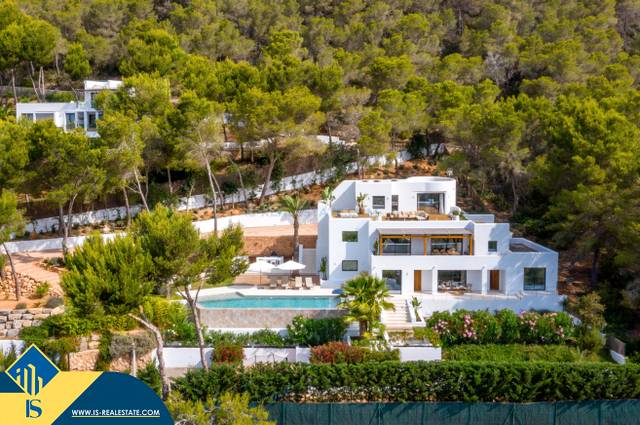 Casa-chalet en Venta en Es Cubells