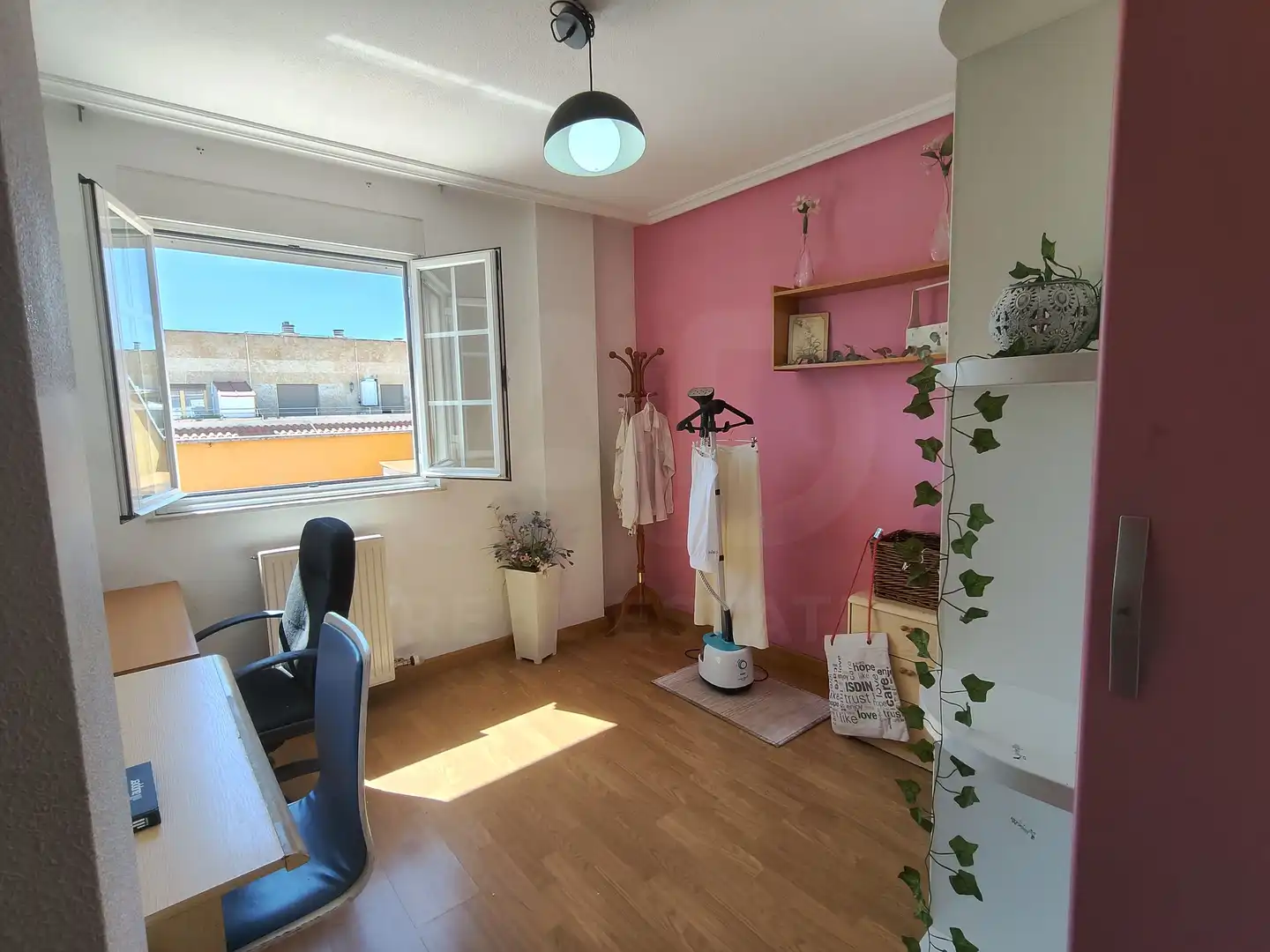 Habitación de Ático en venta en Santa Marta de Tormes con Calefacción y Terraza