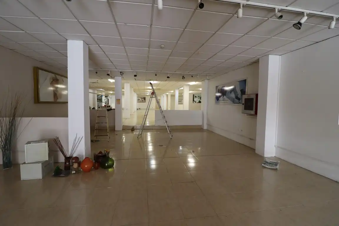 Local de lloguer en  Palma de Mallorca amb Aire condicionat i Internet