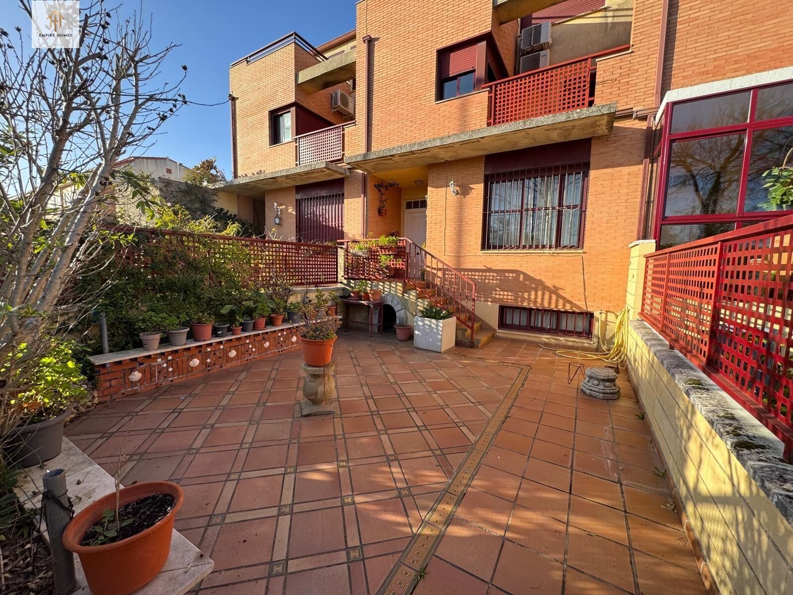 Exterior view of Single-family semi-detached for sale in Cáceres Capital  with Air Conditioner, Heating and Terrace