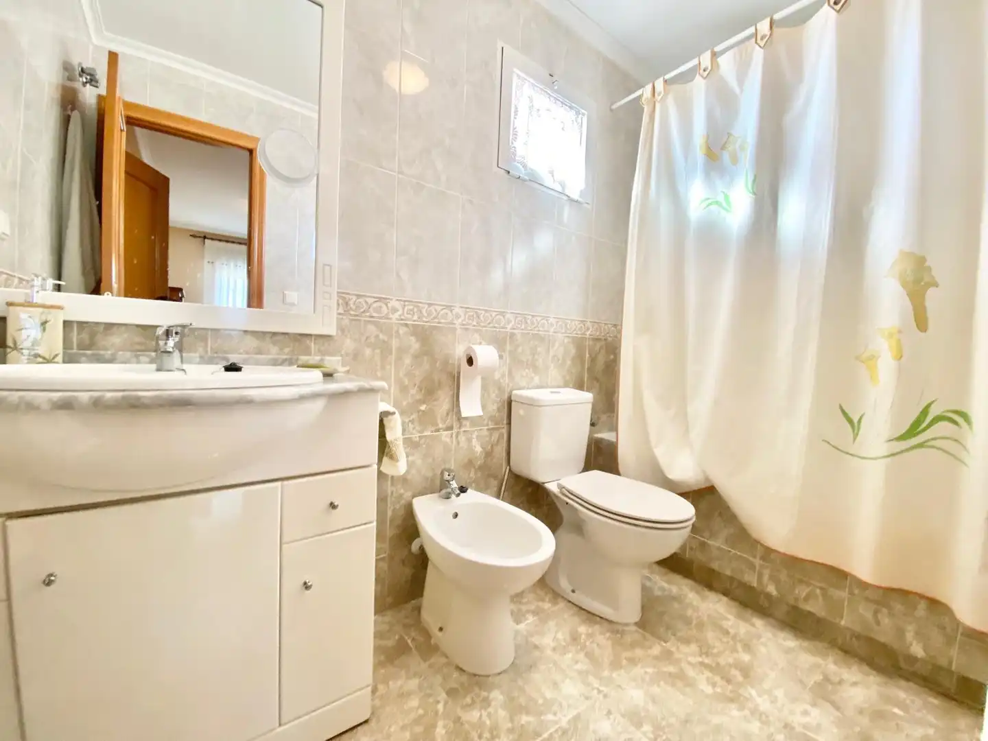Apartamento con terraza en alquiler en Puerto Deportivo, imagen 27