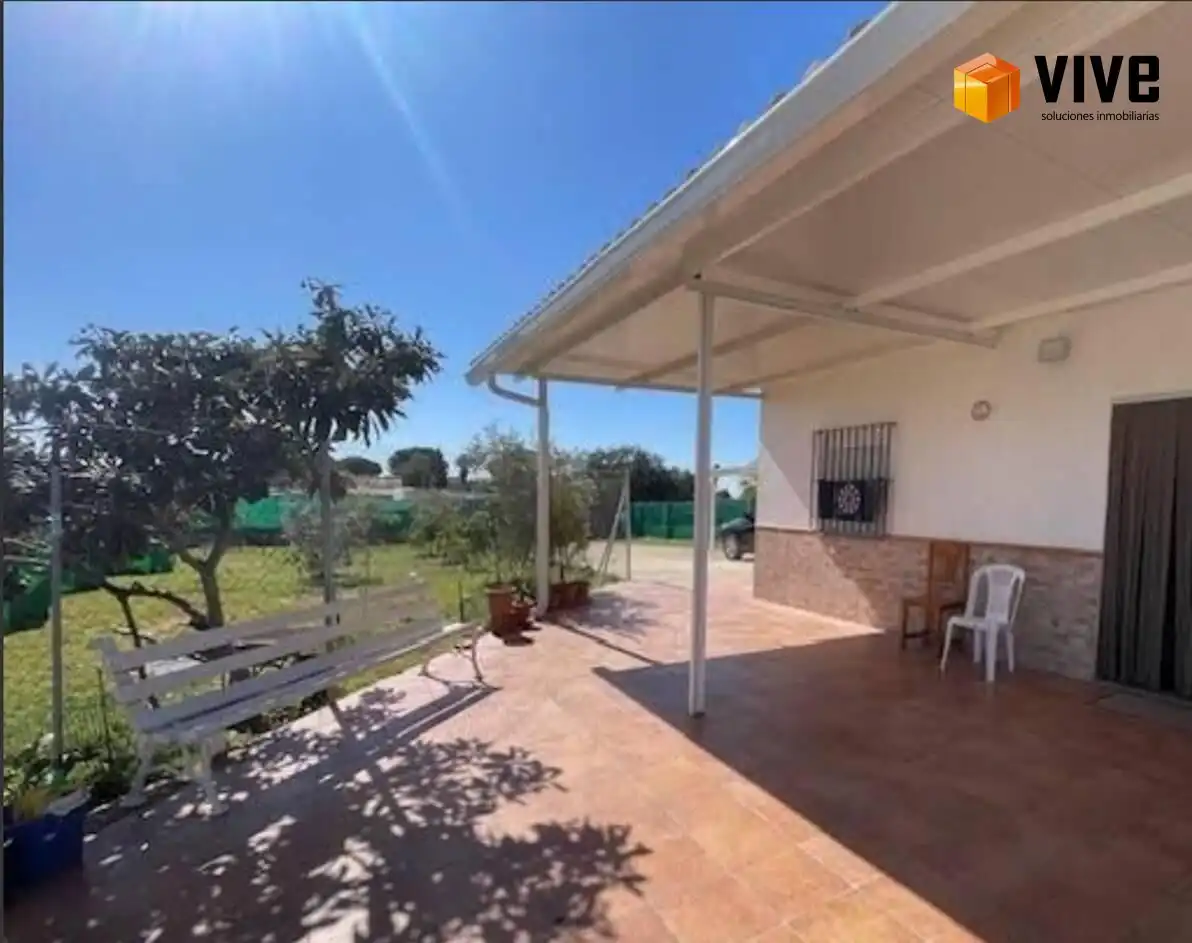 Vista exterior de Finca rústica en venta en La Puebla del Río, Sevilla