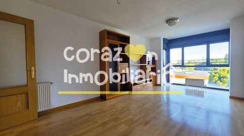 Photo 4 of Flat for sale in Calle Silvina, San Fermín, Madrid Capital