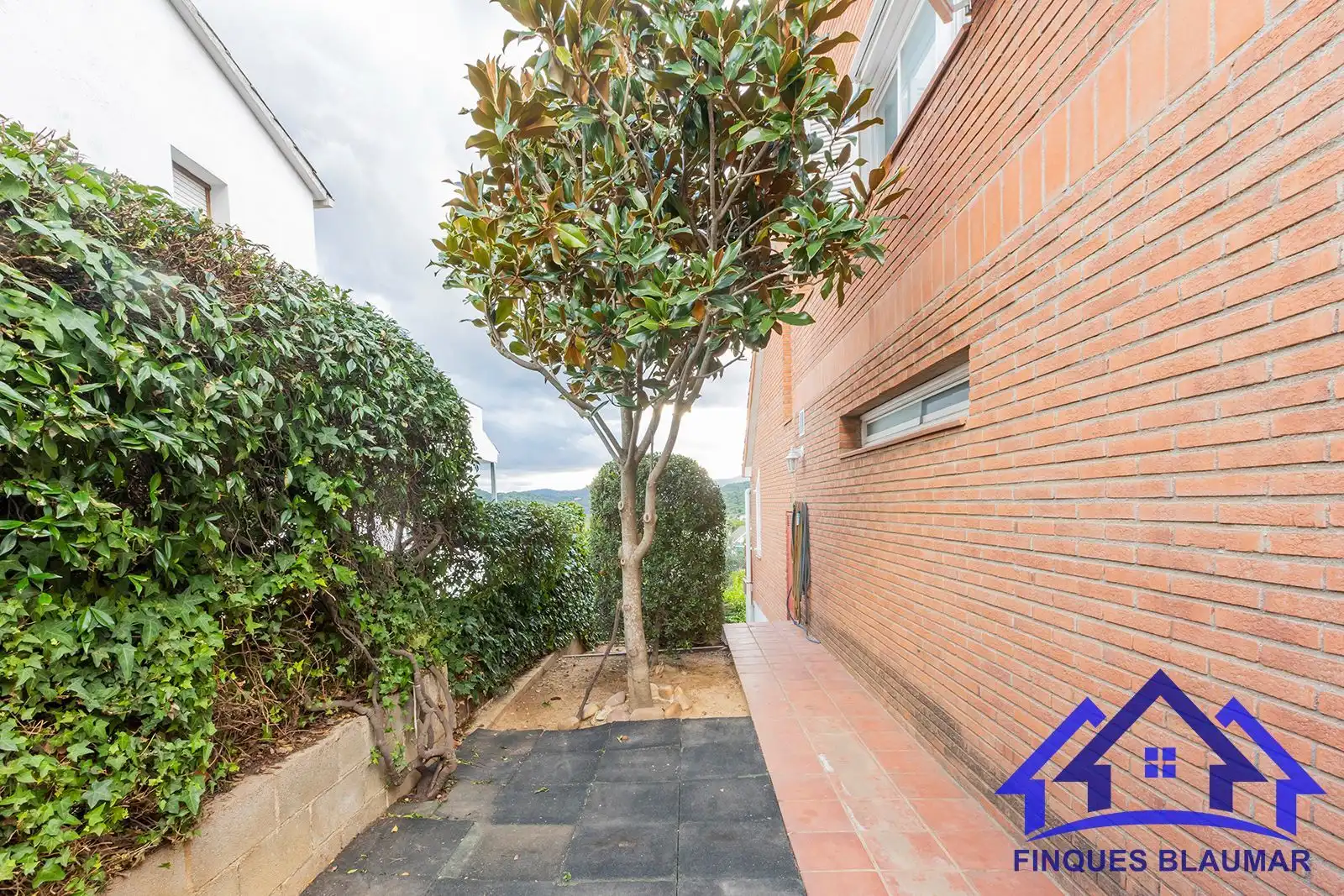 Jardí de Casa o xalet en venda en Sant Iscle de Vallalta amb Calefacció, Jardí privat i Terrassa