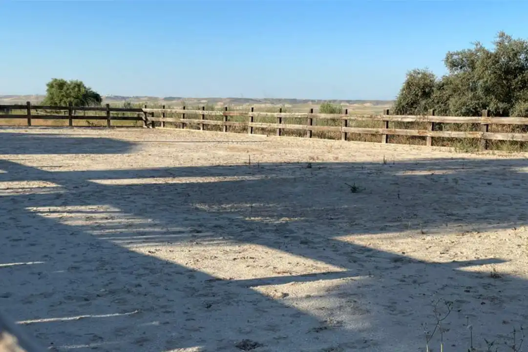 Terreno en venta en La Calzada - La Florida