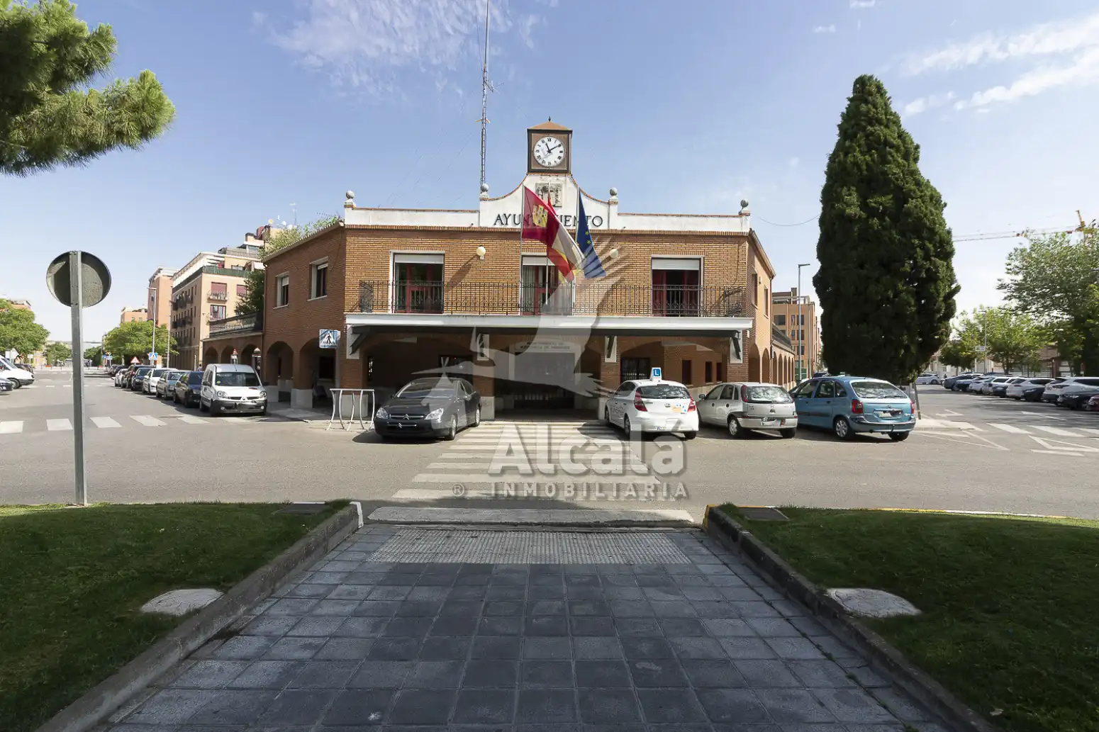 Vista exterior de Pis en venda en Azuqueca de Henares amb Aire condicionat, Calefacció i Terrassa