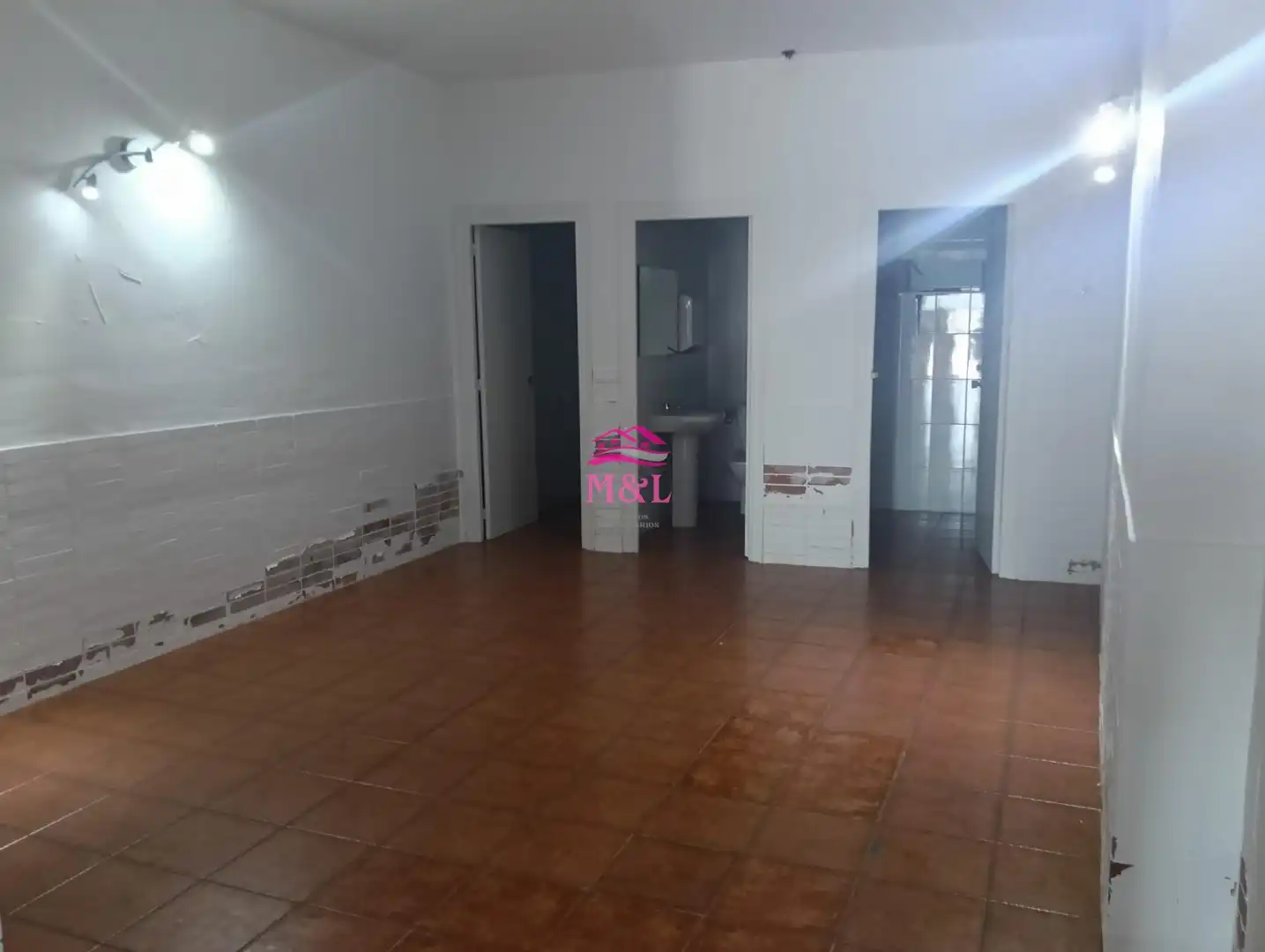 Schlafzimmer von Geschaftsraum zum Verkauf in Don Álvaro mit Terrasse