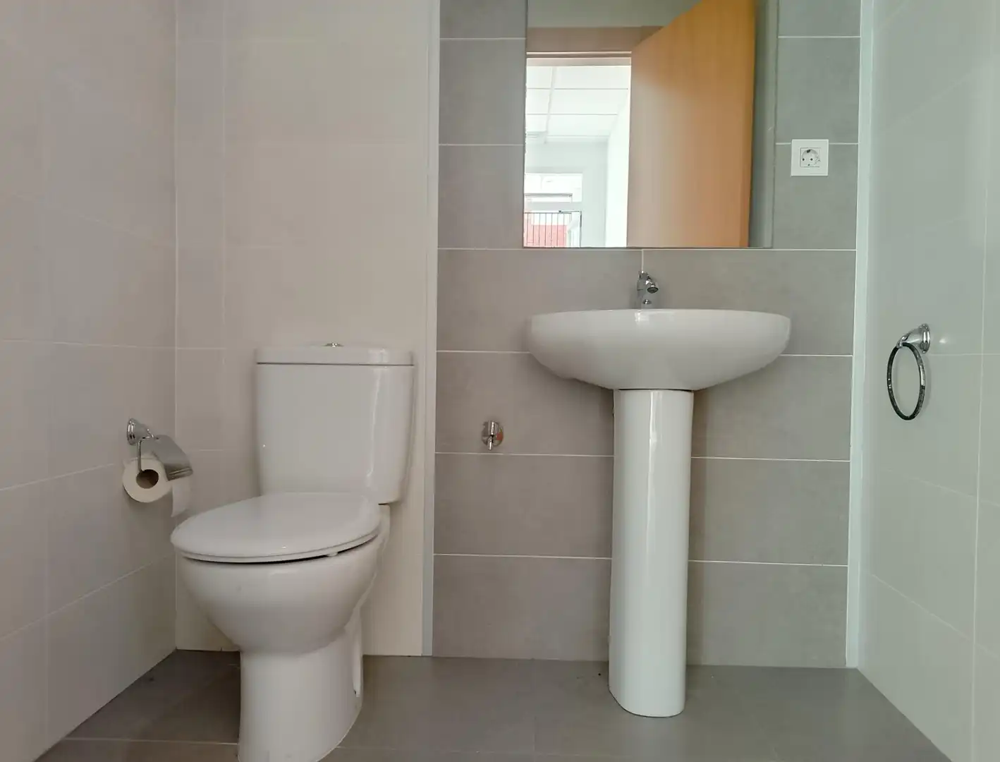 Badezimmer von Geschaftsraum zur Miete in Armilla mit Klimaanlage