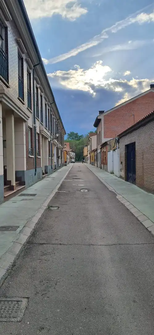 Außenansicht von Residential zum Verkauf in Palencia