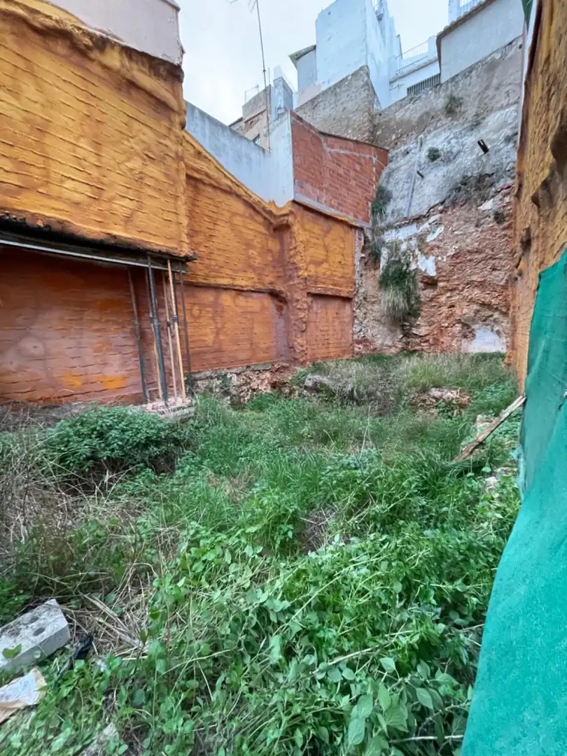 Terreny residencial en venda a Casco Antiguo, imagen 3